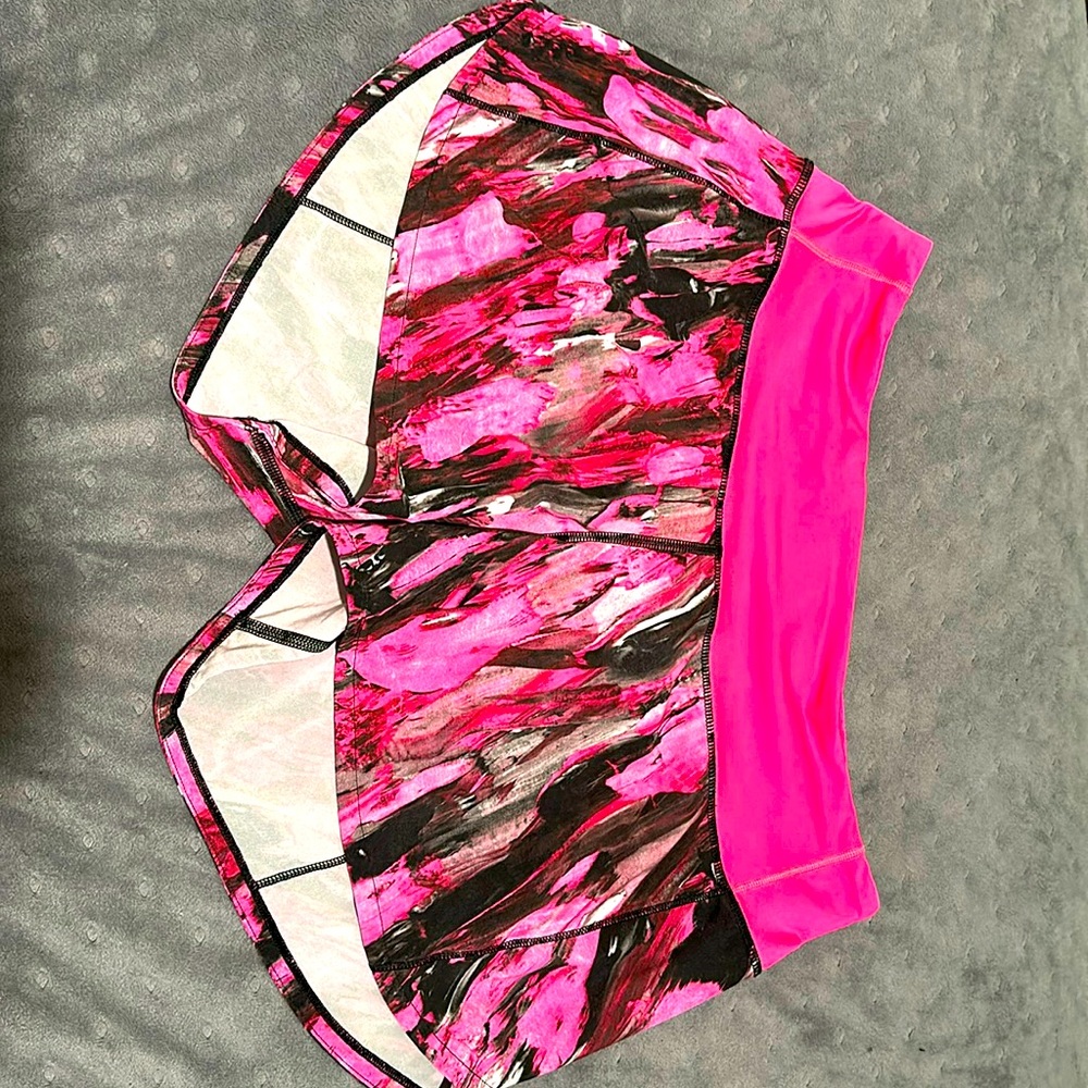 Lululemon shorts sz 6 tall